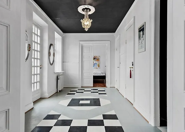 6 Bedroom Gorgeous In בית נופש *